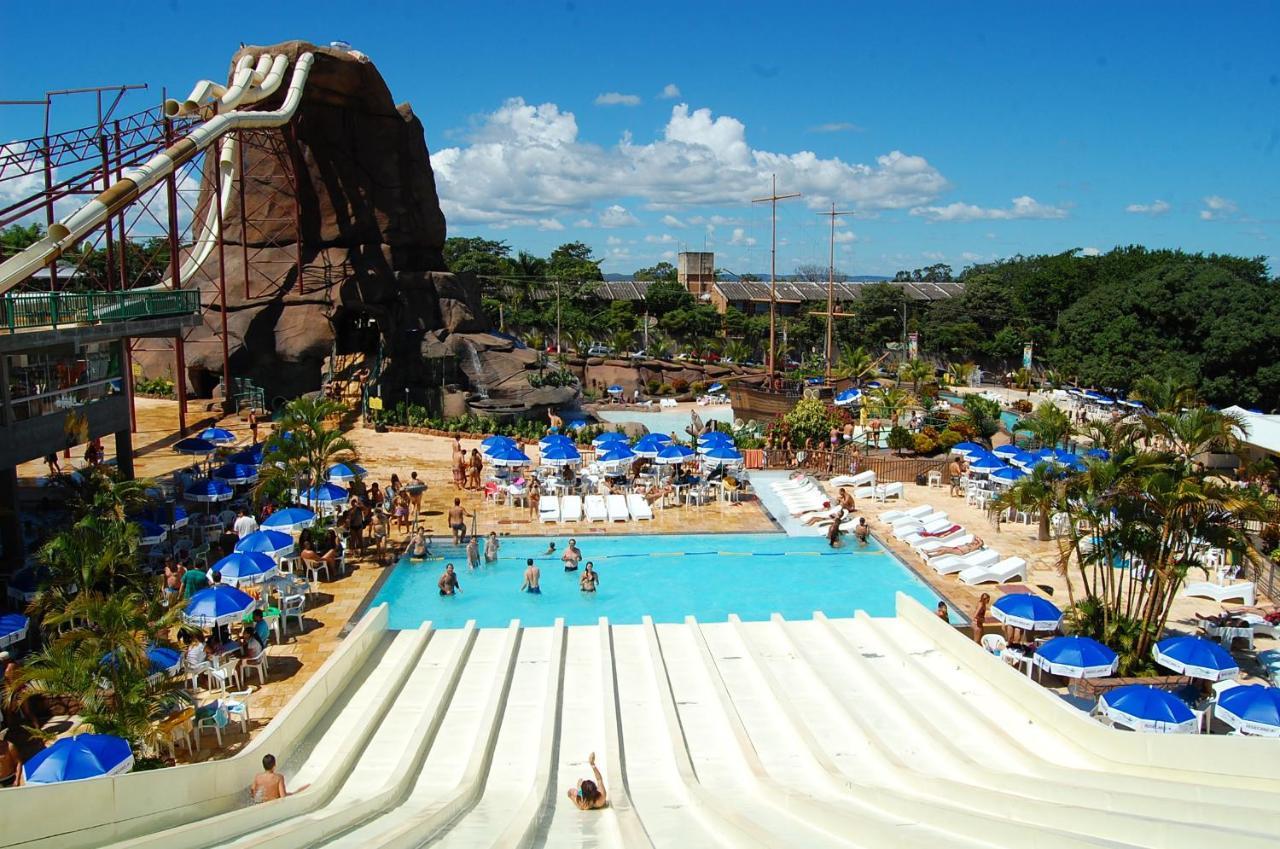 Caldas Novas Imperio Romano Com 1 Dia No Acqua Park エクステリア 写真