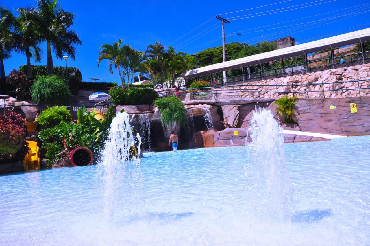 Caldas Novas Imperio Romano Com 1 Dia No Acqua Park エクステリア 写真