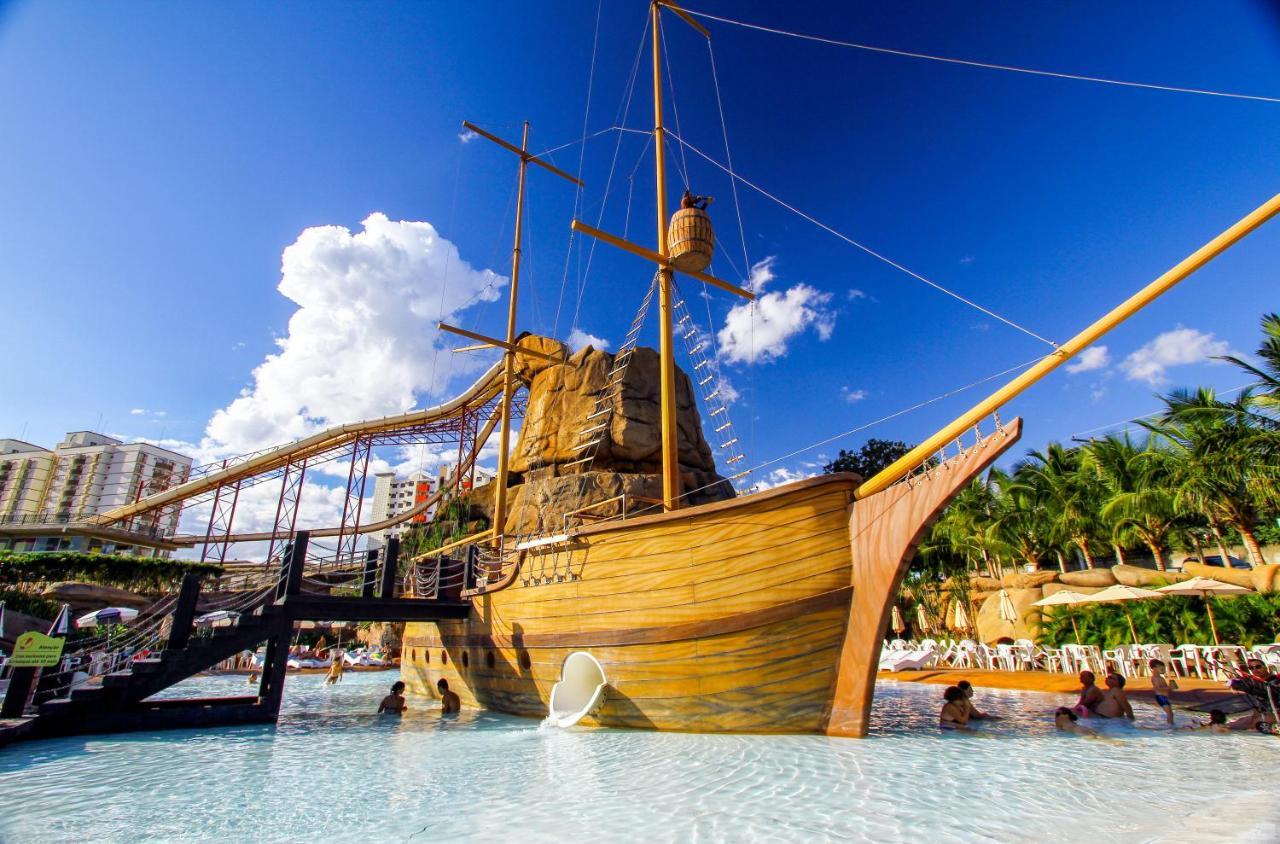 Caldas Novas Imperio Romano Com 1 Dia No Acqua Park エクステリア 写真